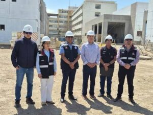 CIP CORROBORA EL POBRE AVANCE DE LAS OBRAS EMBLEMÁTICAS DE LA REGIÓN TACNA.